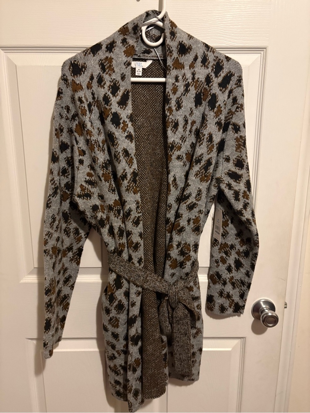 Time and Tru Leopard-Print Belted Cardigan - Light Gray & Brown